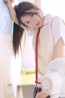 双腿打开吮花蒂
